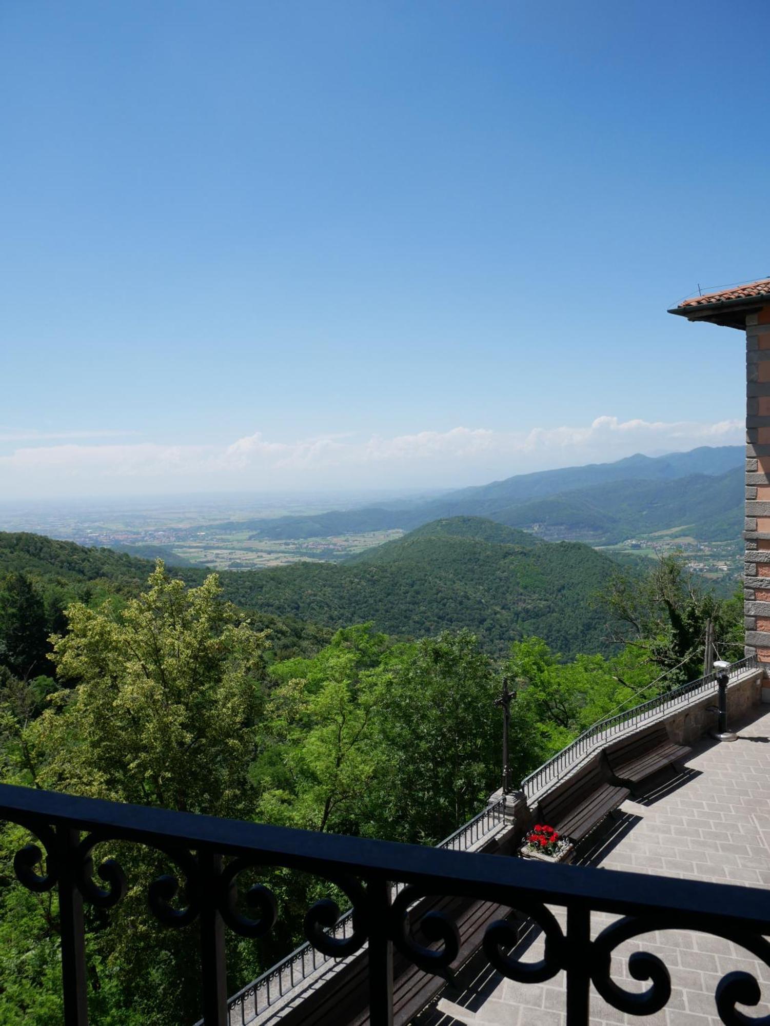 Hotel Casa Del Pellegrino - Castelmonte Esterno foto
